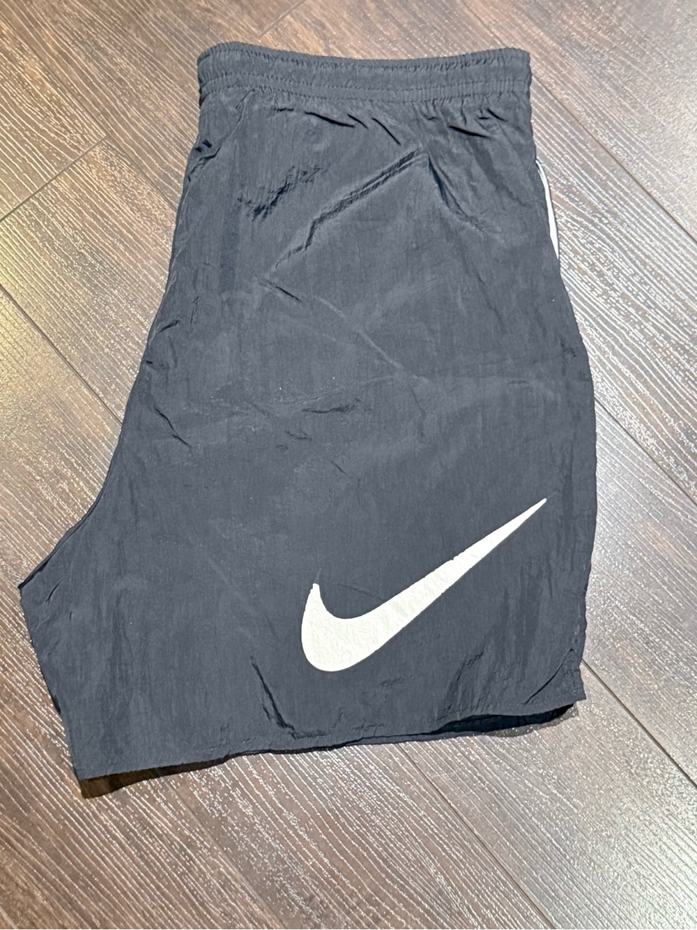 Vintage 00’s Nike Big Swoosh Nylon 5” Shorts Mesh Lined Mens Size L Black